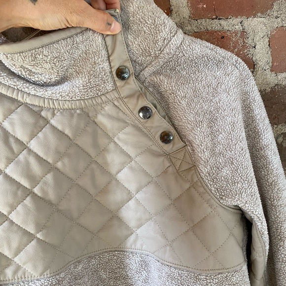 Abercrombie Asymmetrical Snap-Up Fleece - Picture 3 of 6